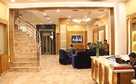 Hotel Golden Oasis Delhi